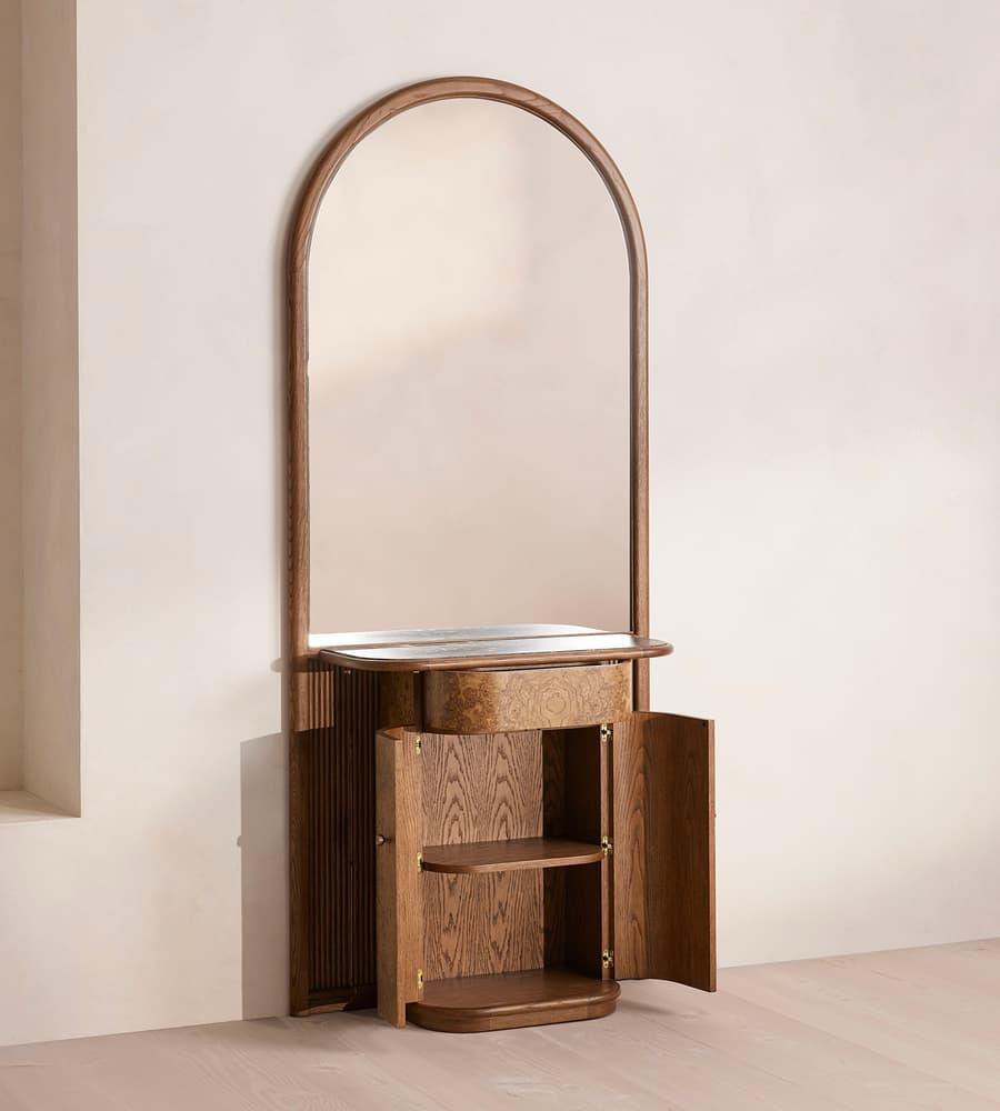 Wooden Console with Mirror – A Harmonious Statement of Style