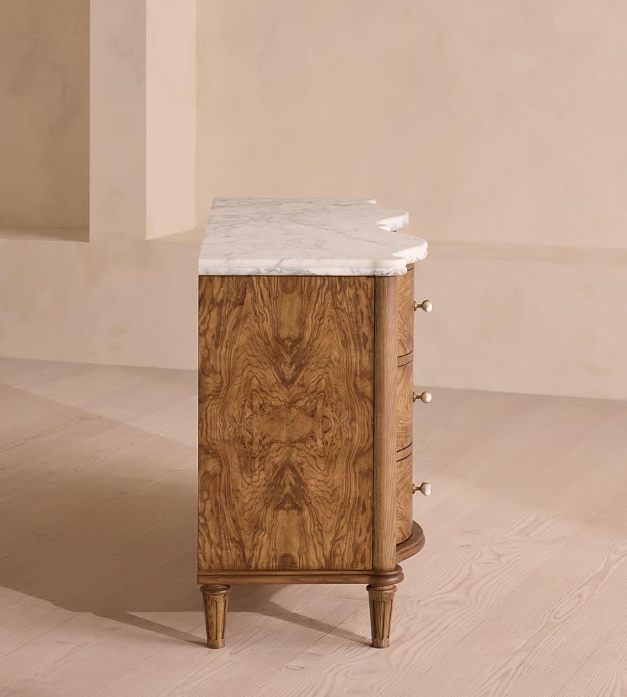 Classic Chest of Drawers with Elegant Details