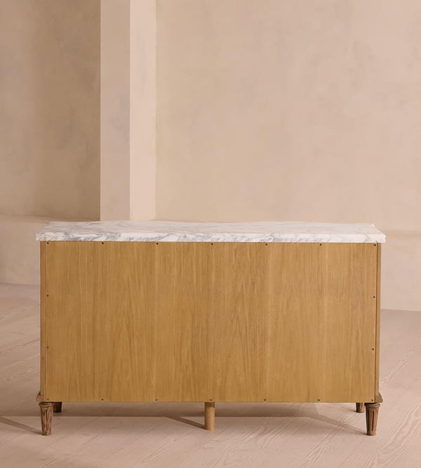 Classic Chest of Drawers with Elegant Details